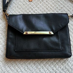 Stella and Dot black purse. Great used condition!